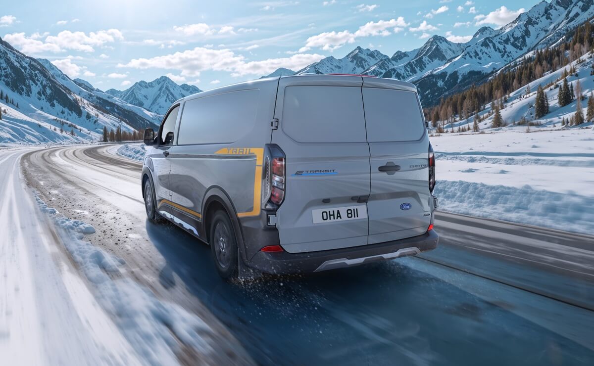 Ford E-Transit Custom 2026, la furgoneta eléctrica que promete liderar su segmento 4 Ford E Transit Custom nueva