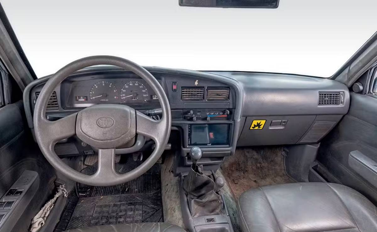 Toyota Hilux de 1998 interior