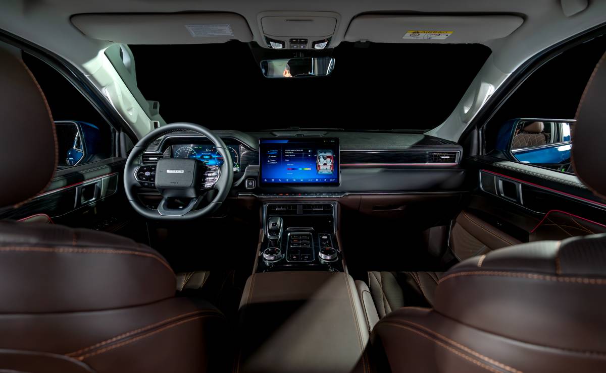 Foton Tunland G7 interior