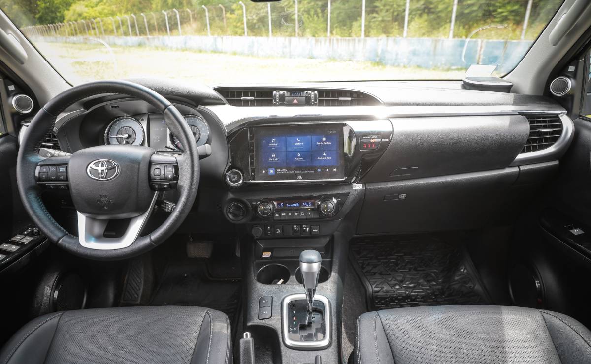 Toyota Hilux interior