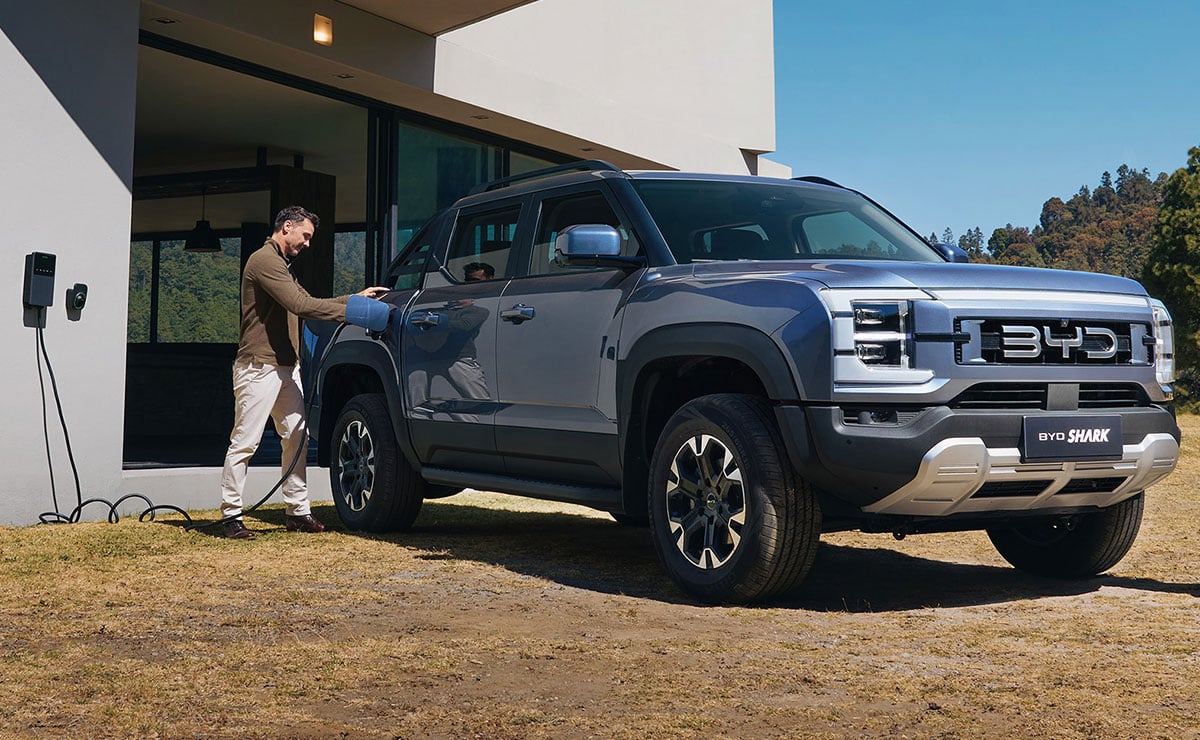 BYD Shark, la pick up híbrida de 430 CV que va por Toyota Hilux 4 BYD Shark pick up electrificada