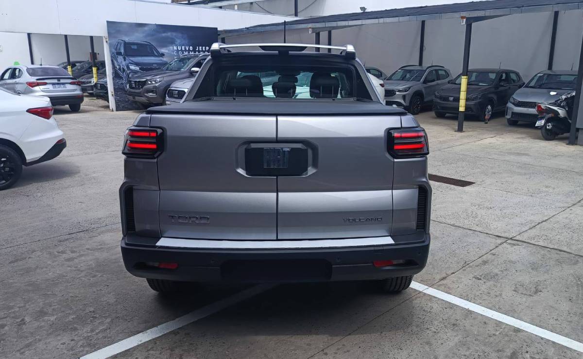 Nueva Fiat Toro Volcano: así se renovará la versión más equipada de la pick up compacta 3 Fiat Toro Volcano