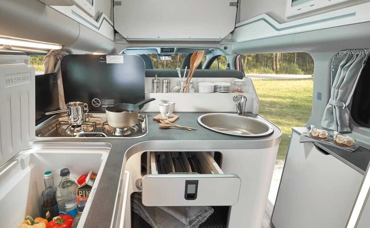 Ford Transit Custom Nugget 2026: ¿qué ofrece ahora la renovada furgoneta y cuánto cuesta? 3 Ford Transit Custom Nugget interior