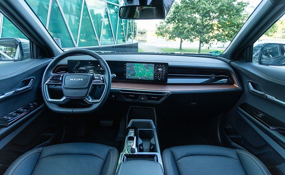 KGM Musso EVX interior