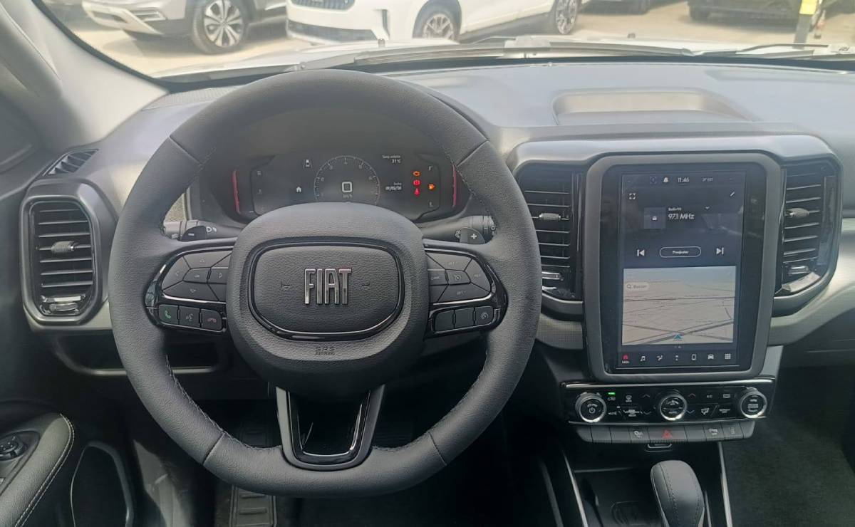 Nueva Fiat Toro Volcano: así se renovará la versión más equipada de la pick up compacta 4 Nueva Fiat Toro Volcano interior