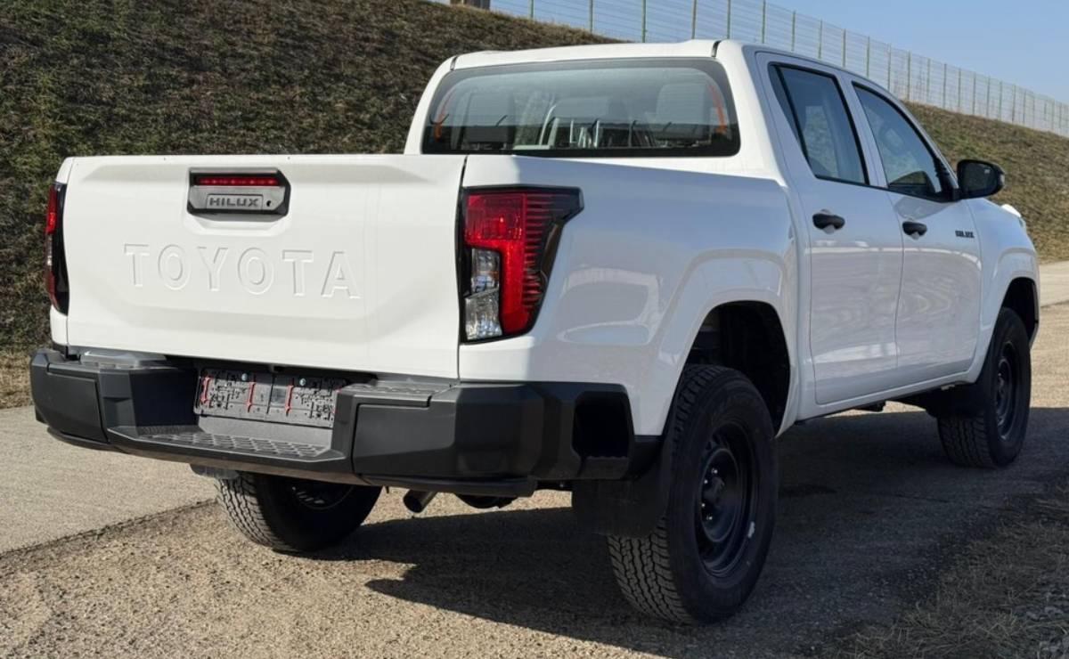 Toyota Hilux Base perfil
