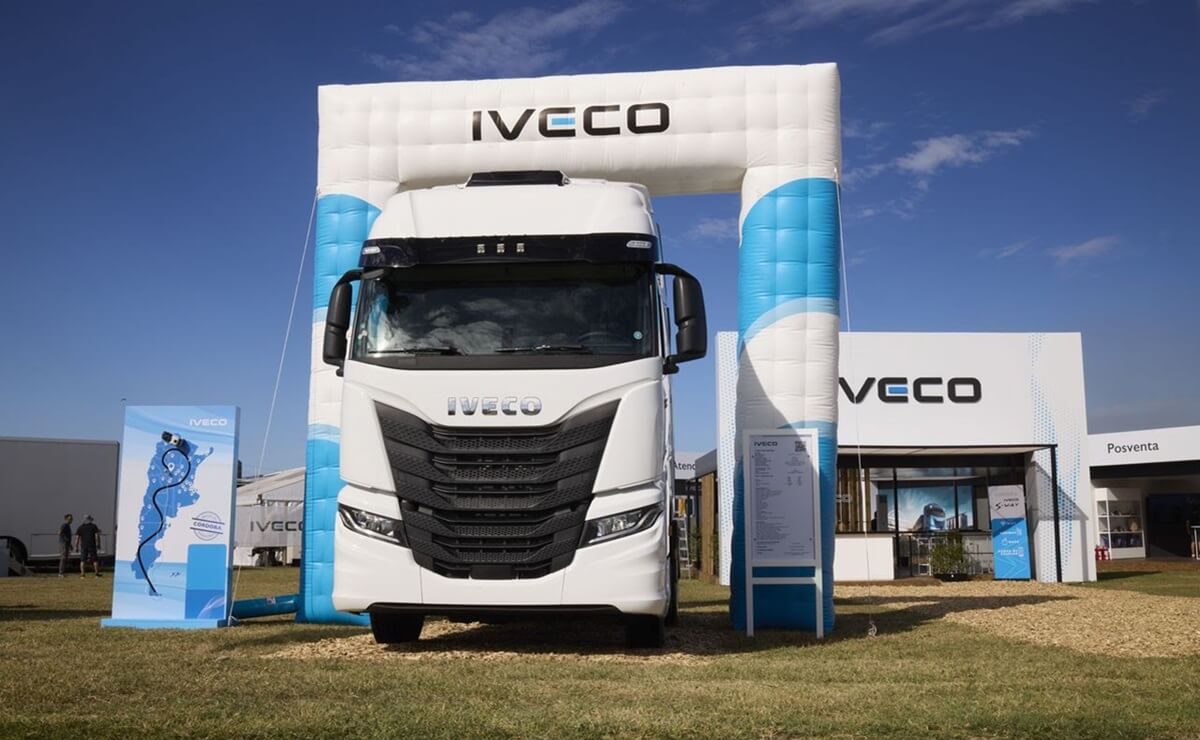 IVECO presenta en Expoagro su estrategia de producción nacional e integración regional 1 Iveco muestra su gama en Expoagro