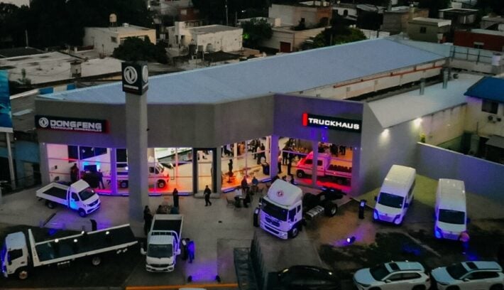 Dongfeng inaugura un nuevo concesionario