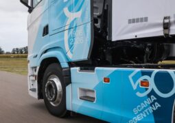 Camión especial de Scania por los 50 años
