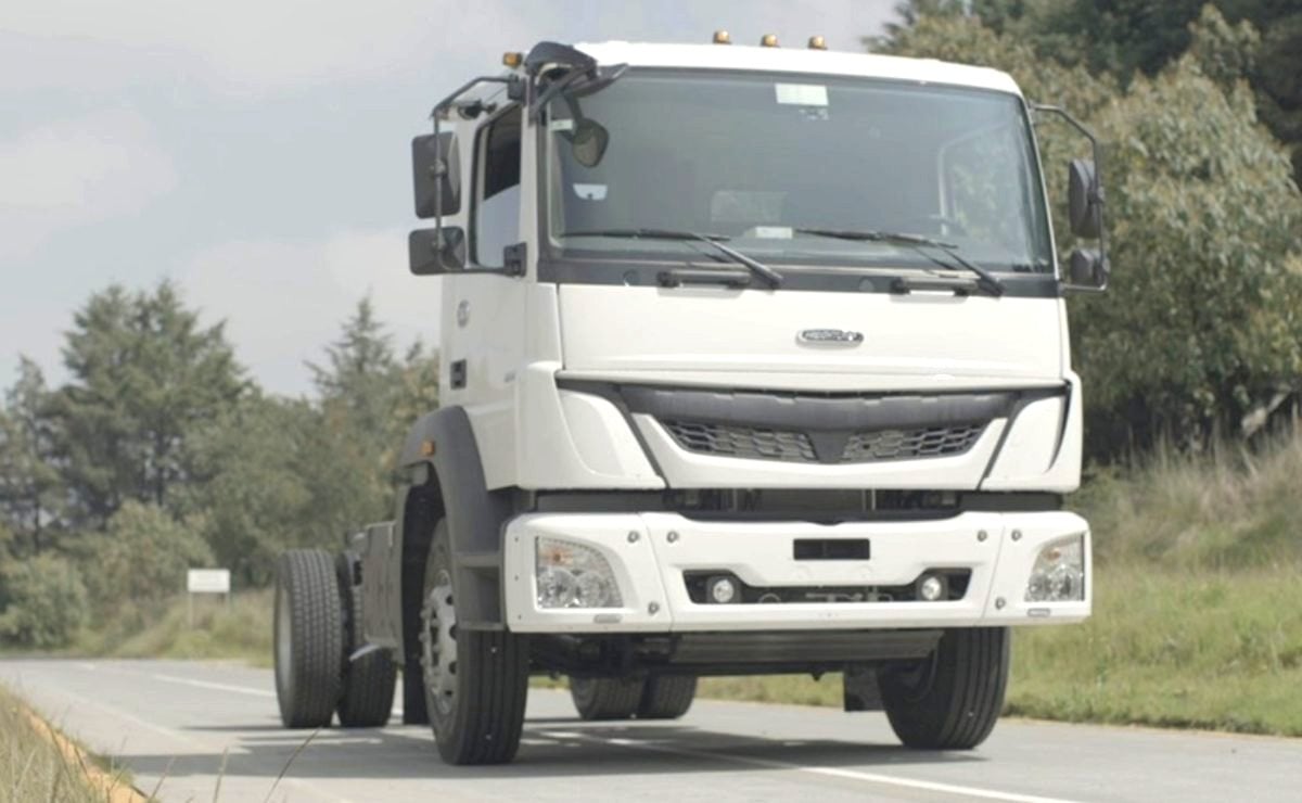Freightliner FL 360