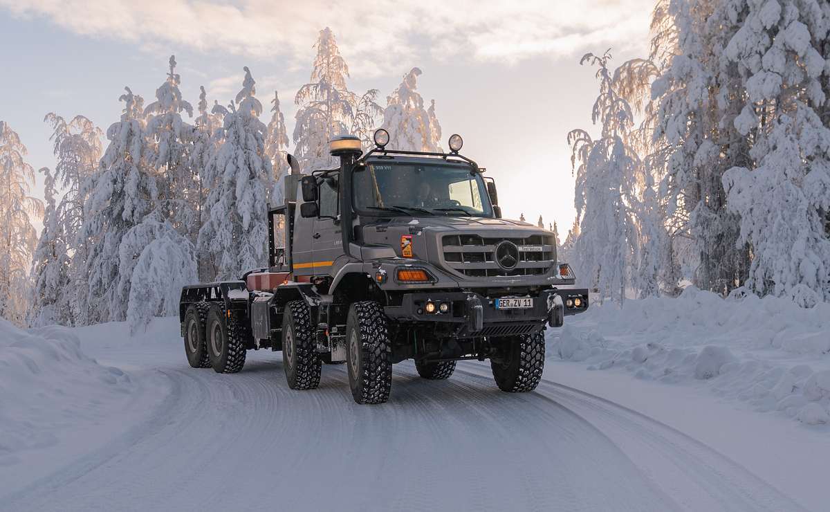 ¿Los camiones más fiables? Daimler Truck somete a sus Mercedes-Benz de defensa a pruebas extremas 3 Mercedes-Benz camiones