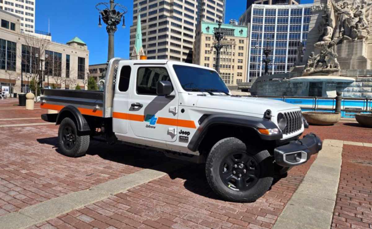 Jeep y la pick up con ADN Mercedes que no pudo ser: ¿cómo era y por qué no se fabricó? 3 Acela Dispatcher 4×4