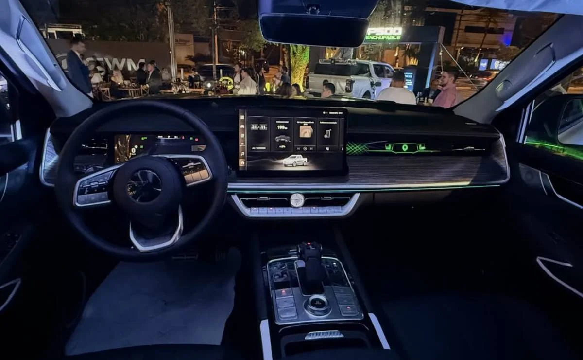 GWM Poer P500 interior 1