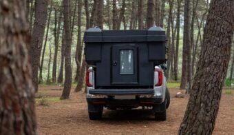 Hotomobil Atlas Cabin Box 2026 para convertir pick ups en campers