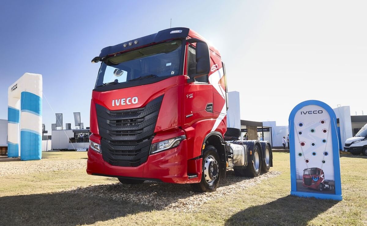 6x2 y 450 CV de potencia: IVECO lanza el S-Way 450 3 IVECO S Way 450 nuevo