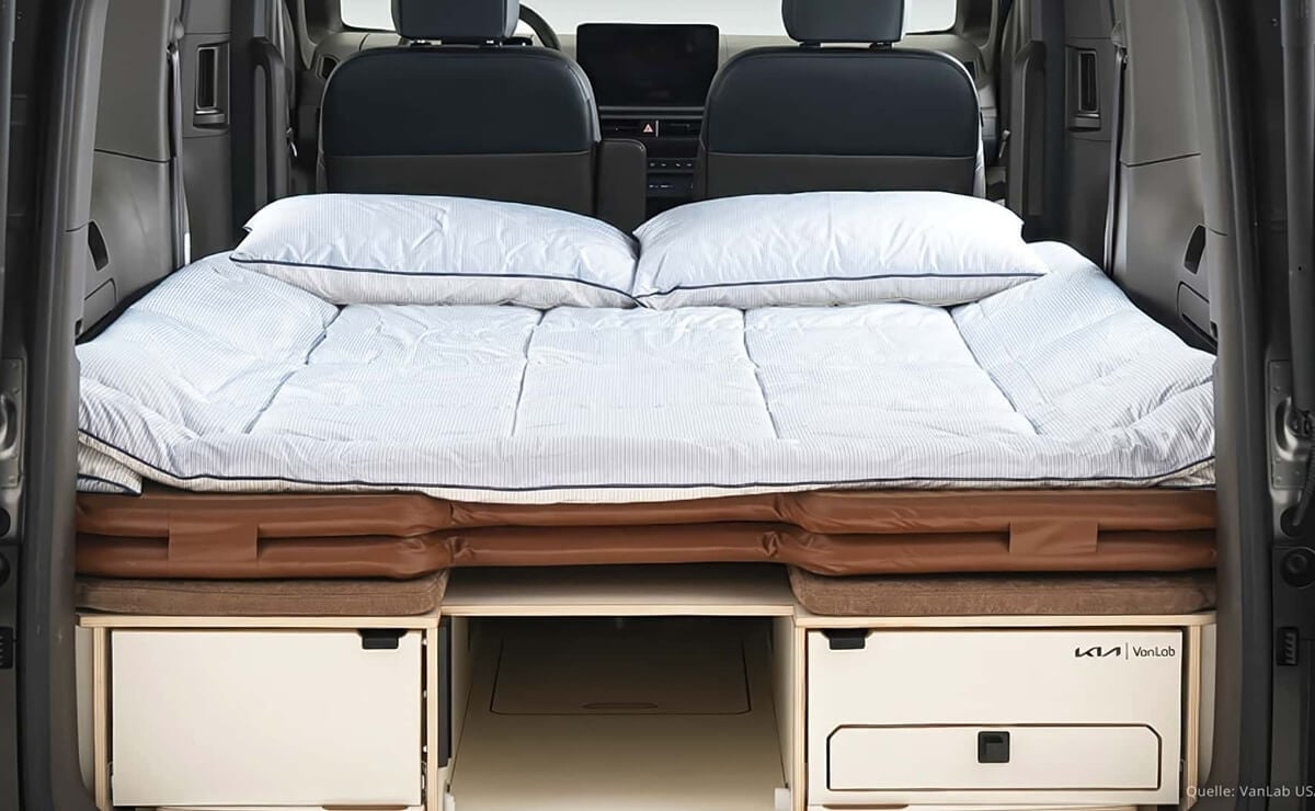 Kia PV5, el modelo que se convierte en una camper eléctrica, muy eficiente y con otras cualidades 3 Kia PV5 cama