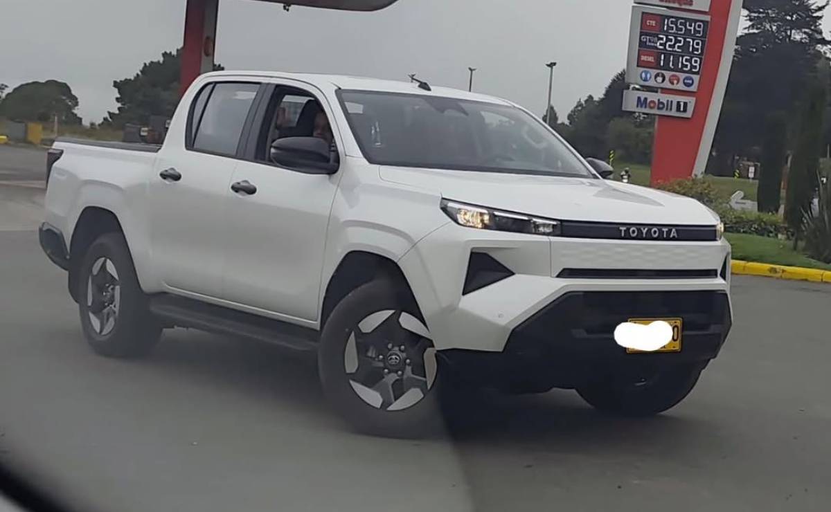 Toyota prueba la nueva Hilux en la región: ¿qué ofrece la ahora pick up eléctrica? 1 Toyota Hilux BEV, la pick up mediana que ahora es eléctrica