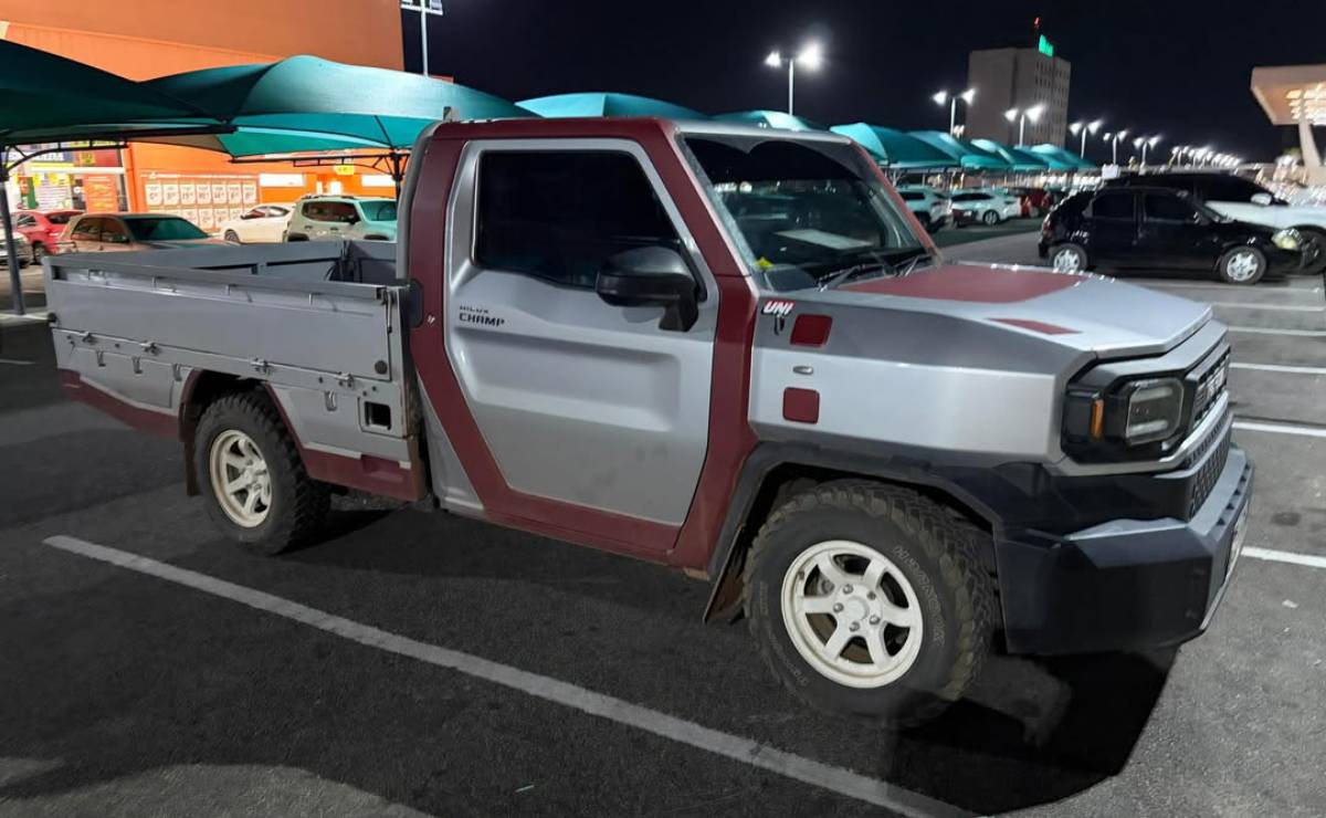 Toyota Hilux Champ perfil