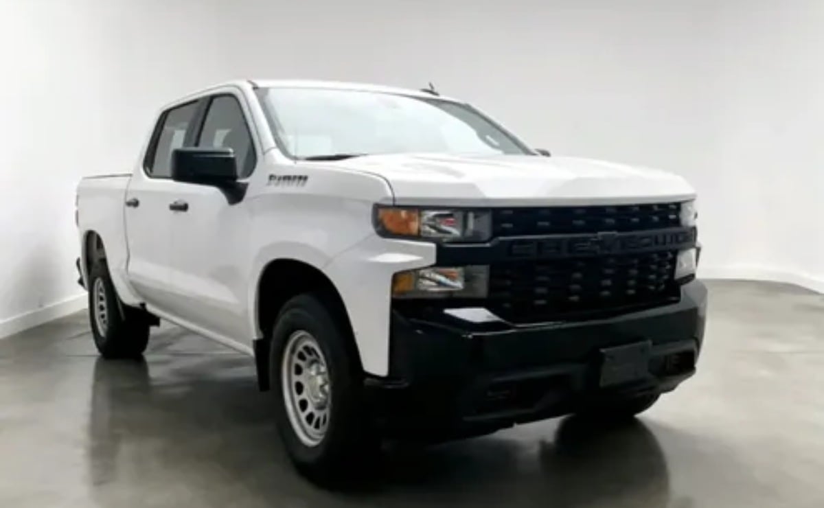 chevrolet silverado 1