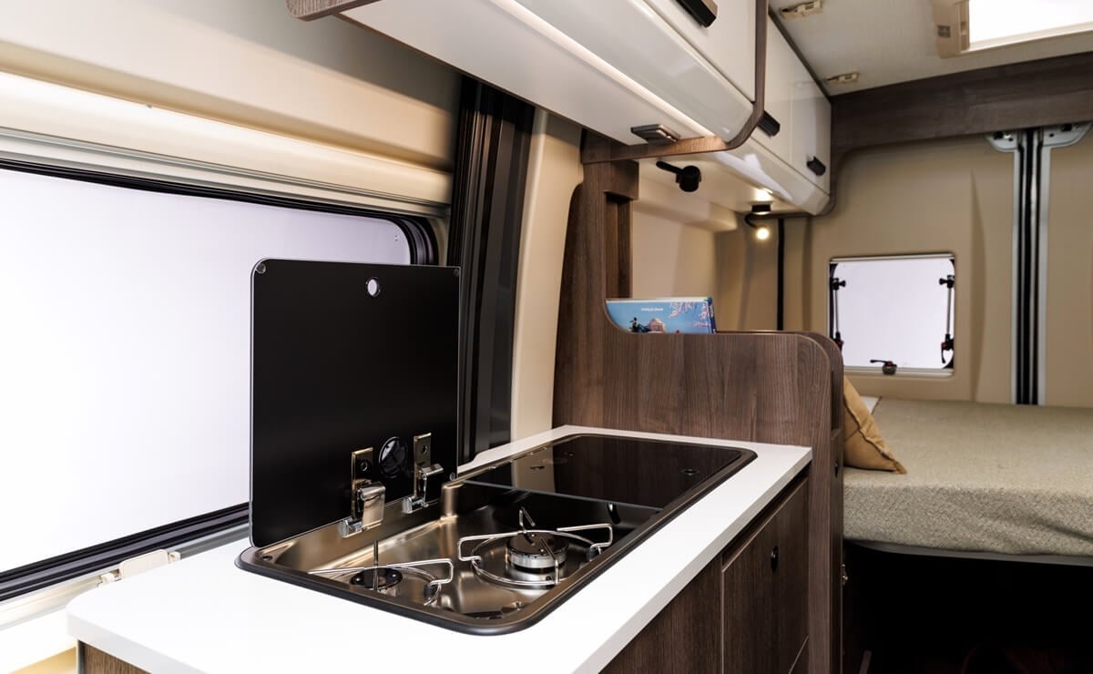 Benivan 100: la van para 4 personas, equipamiento de primer nivel y buen precio 3 Benivan 100 por dentro