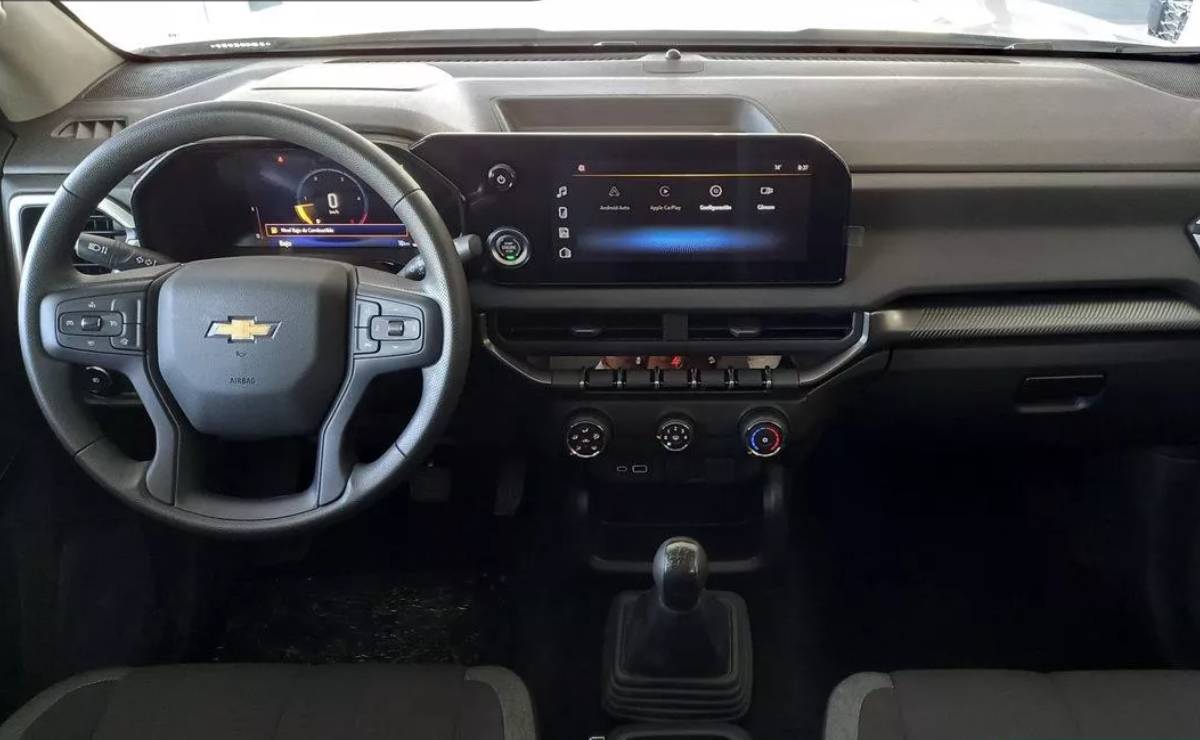 El precio de la Chevrolet S10 más barata: ¿es la pick up mediana con mejor relación costo-producto? 3 Chevrolet S10 interior