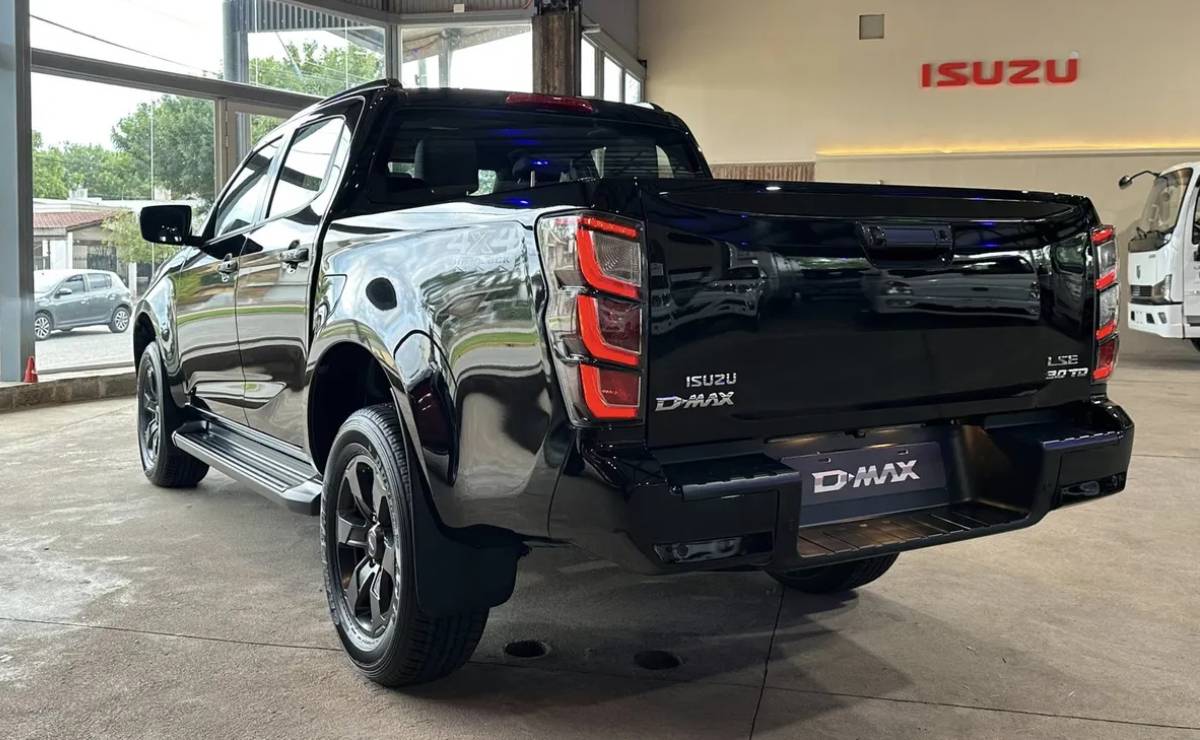 Isuzu D-Max, la pick up japonesa que vuelve para superar a Toyota Hilux: ¿qué cambios trae? 4 Isuzu D Max perfil