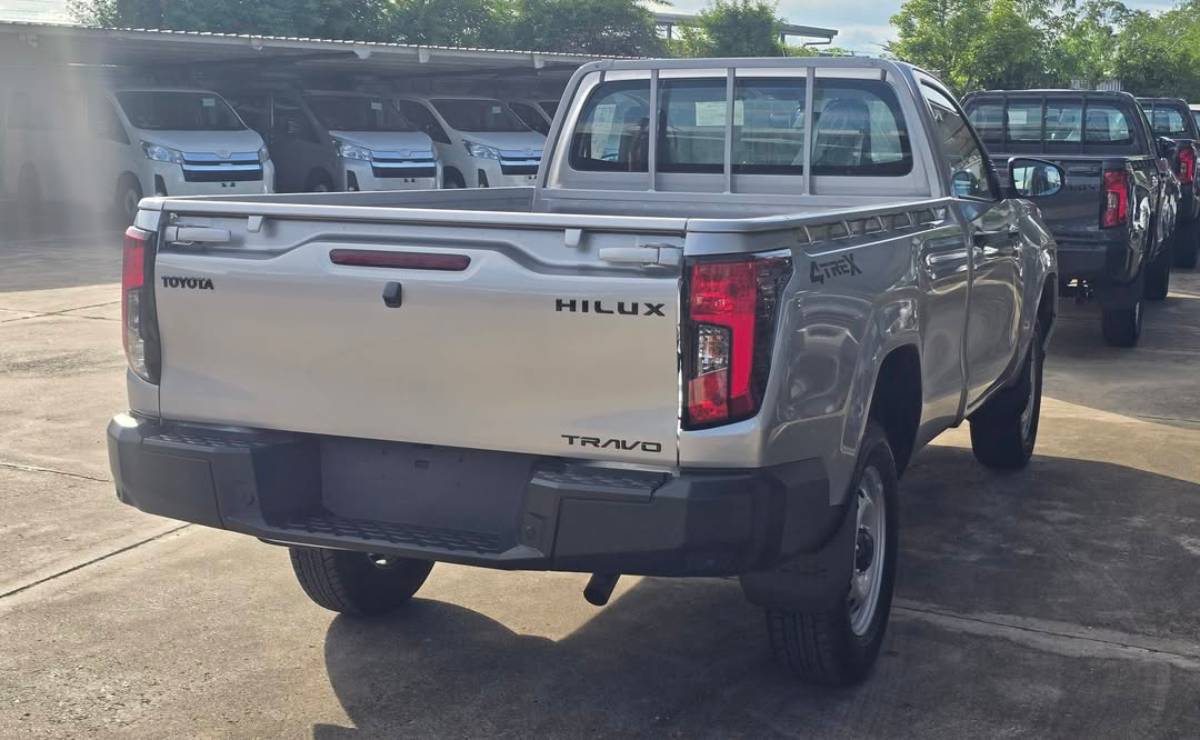Así es la Toyota Hilux base