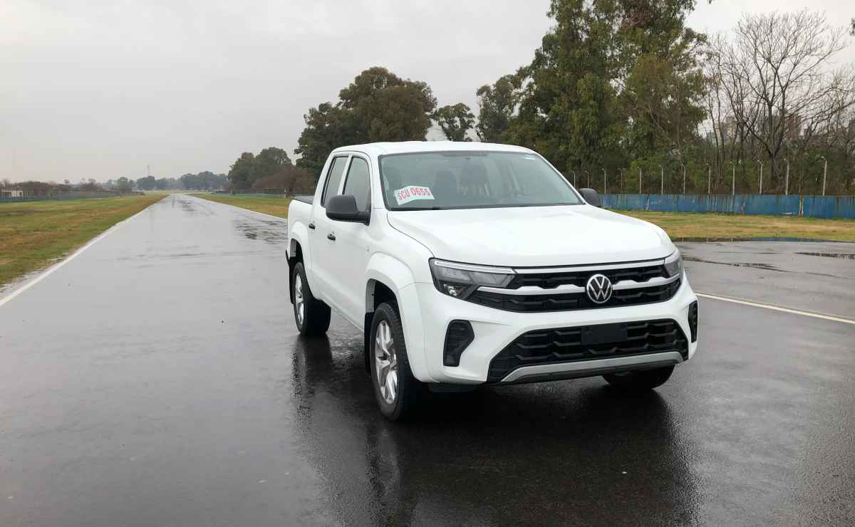 Volkswagen Amarok Trendline 4x4 1