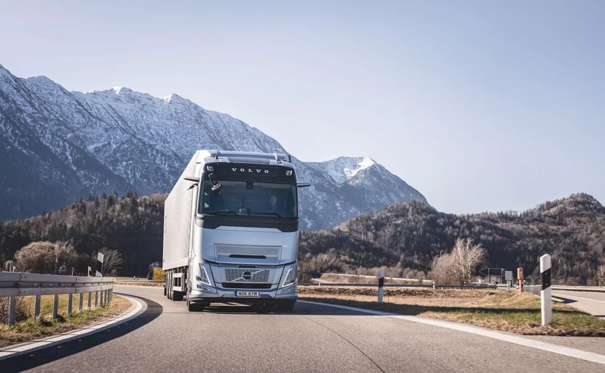 Volvo Trucks S7A0174
