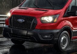 Las dos nuevas versiones de la Ford Transit 2026
