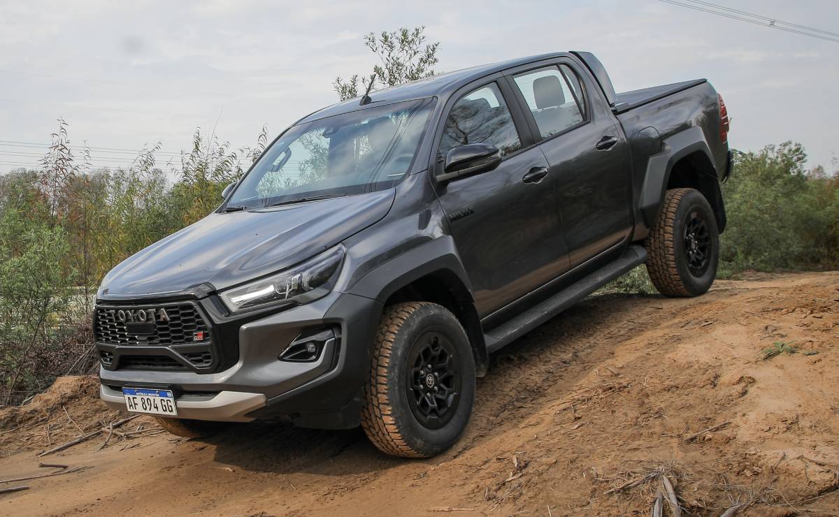 Hilux GR Sport IV