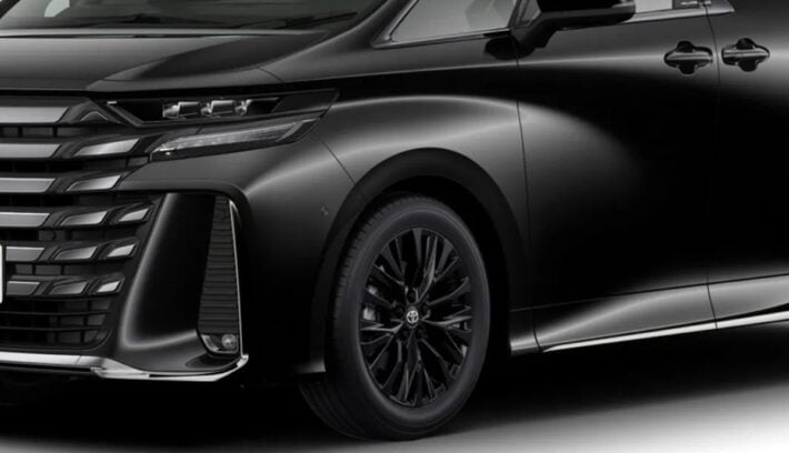 La renovación de las Toyota Alphard y Vellfire