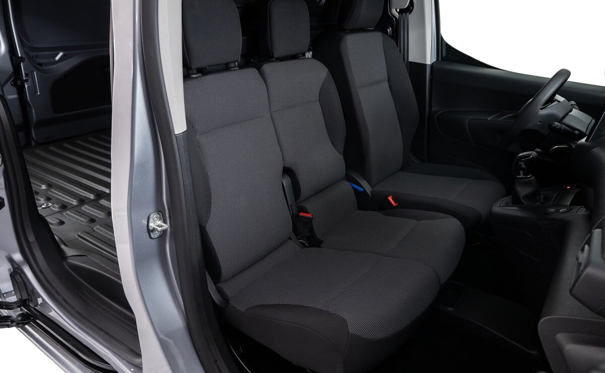 Peugeot Partner 2026 interior