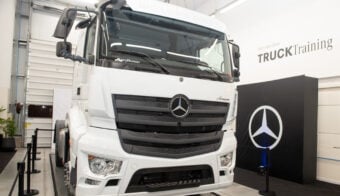 Mercedes-Benz diálogos