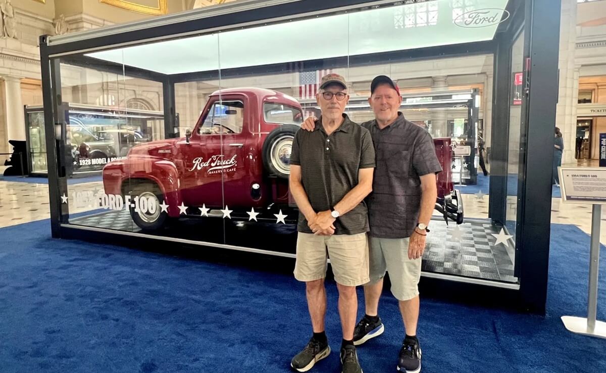 La historia de una Ford F-100 1954: ¿cómo la pick up se convirtió en un gran ícono? 2 Ford F 100 de 1954 una de las pick ups mas recordadas