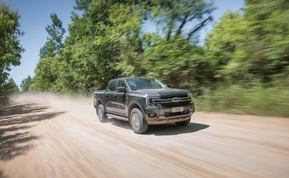 Ford Ranger vs Ranger Raptor: ¿qué diferencias tienen las pick up y cuál conviene? 2 Ford Ranger XLS