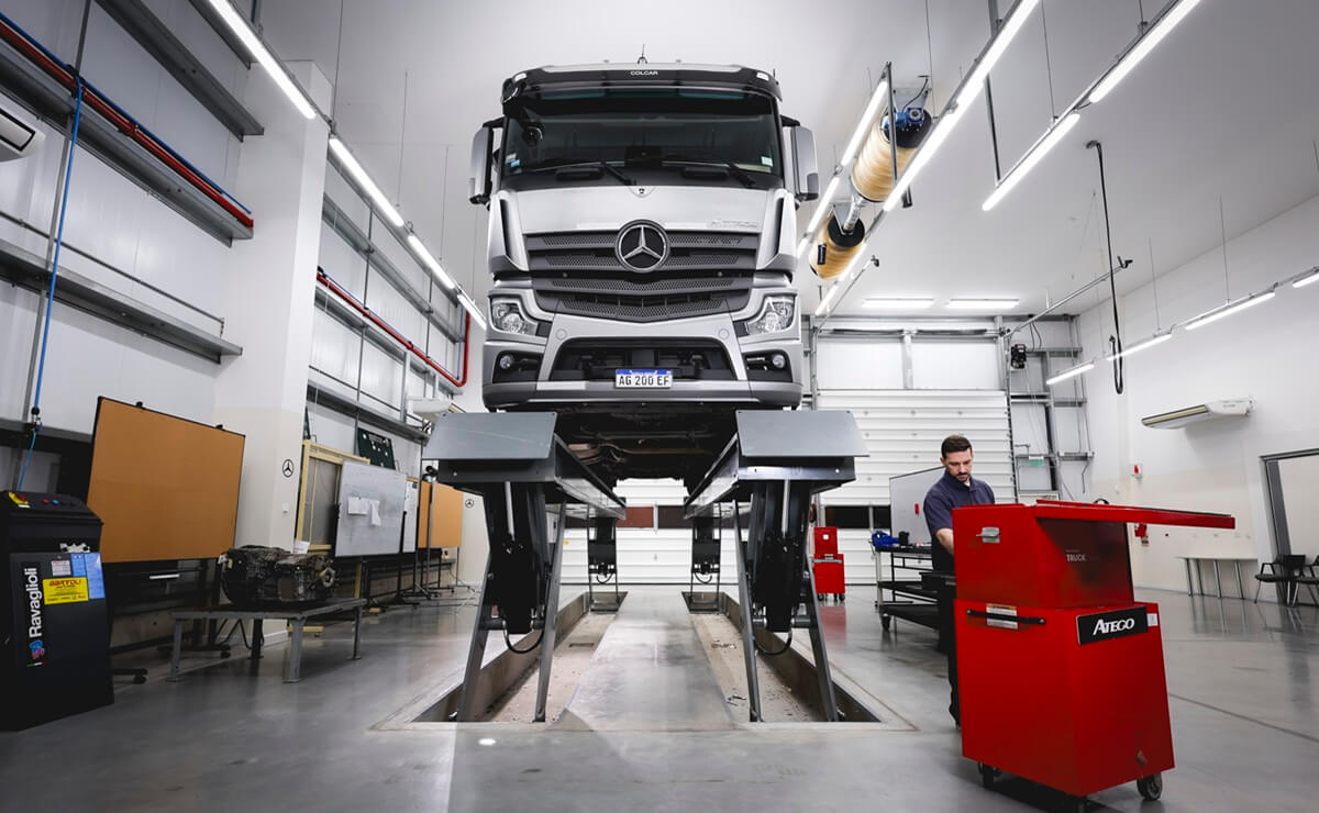 ¿Cómo tener tu camión Mercedes-Benz siempre listo? 1 Camiones de Mercedes-Benz
