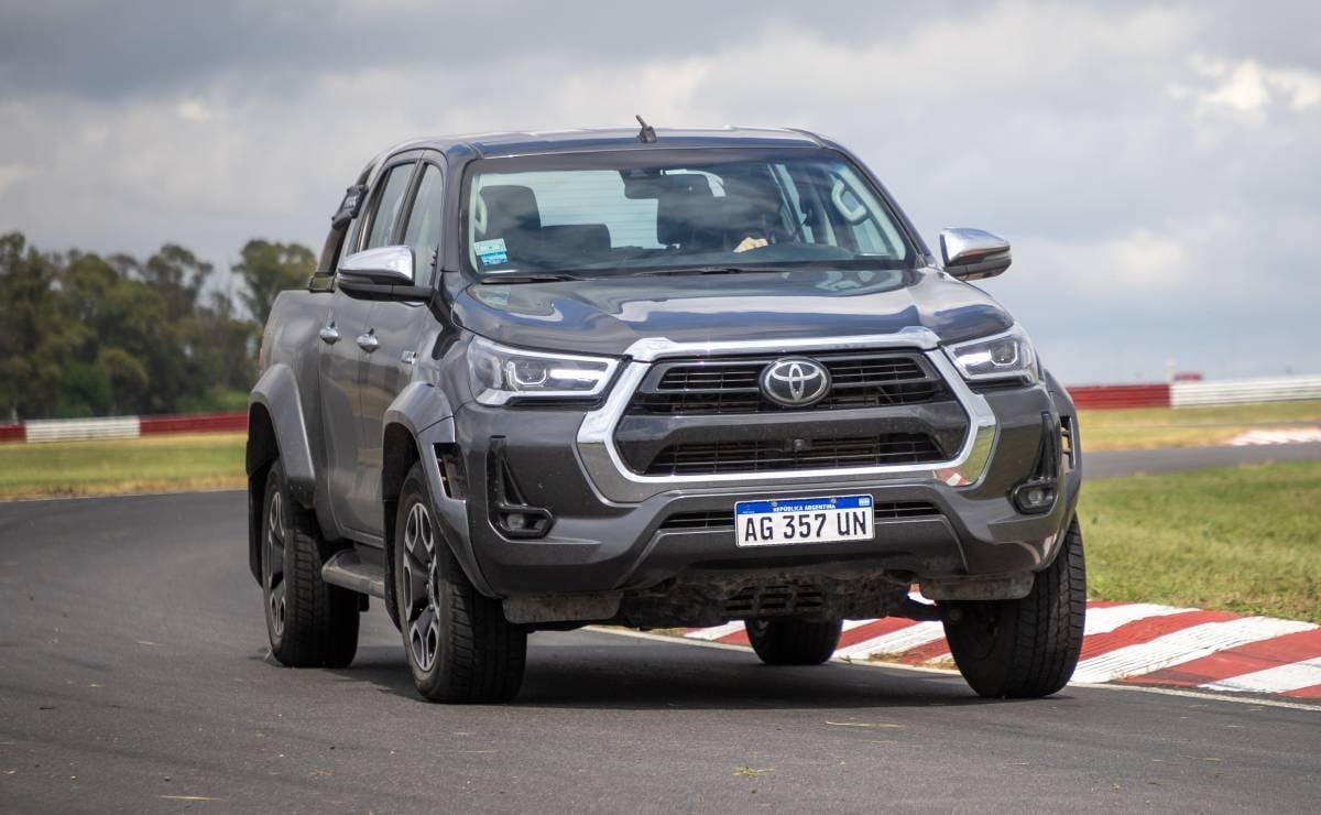 Toyota mantiene el precio de la Hilux en julio: ¿cuánto cuesta cada versión de la pick up? 1 Toyota Hilux precios