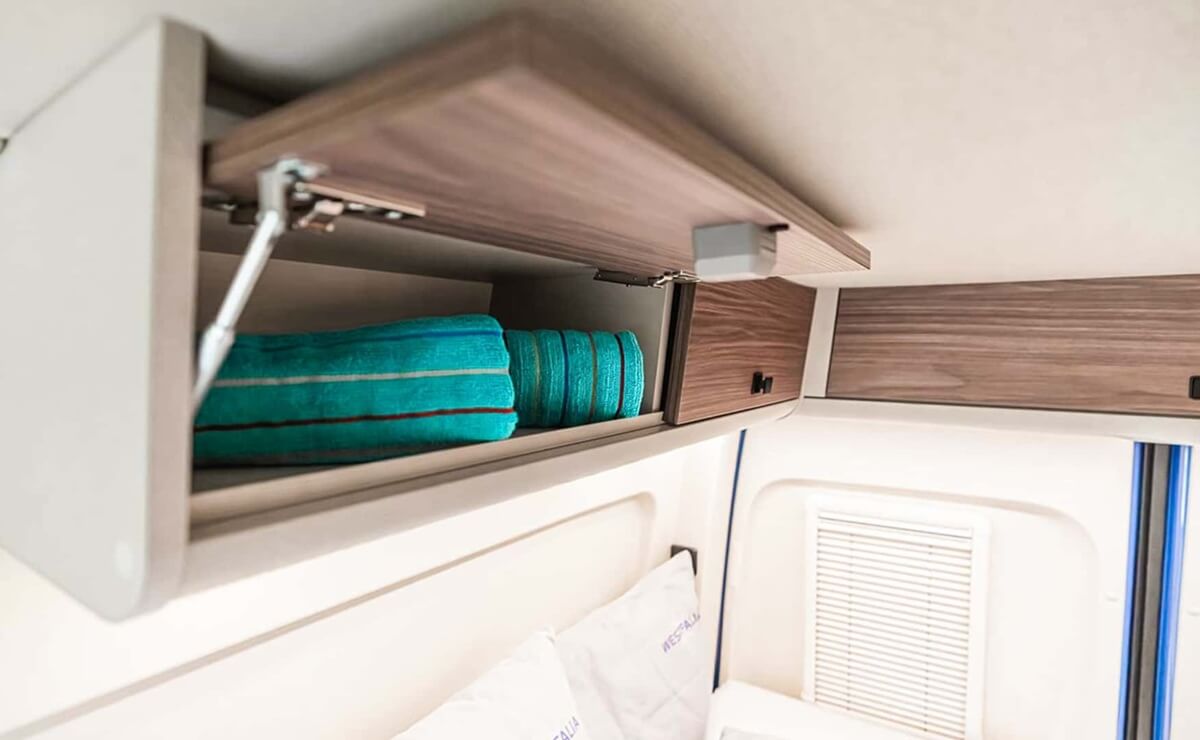 Una marca lanza esta camper por el 50° aniversario 3 Westfalia Sven Hedin 50 Aniversario compartimentos