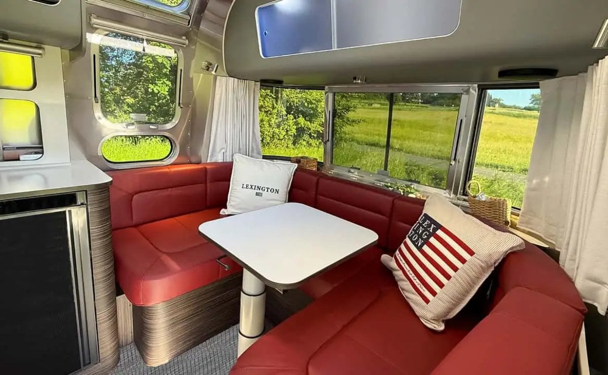 Una marca lanza una caravana de lujo por su 20° aniversario en Europa 3 airstream 5343