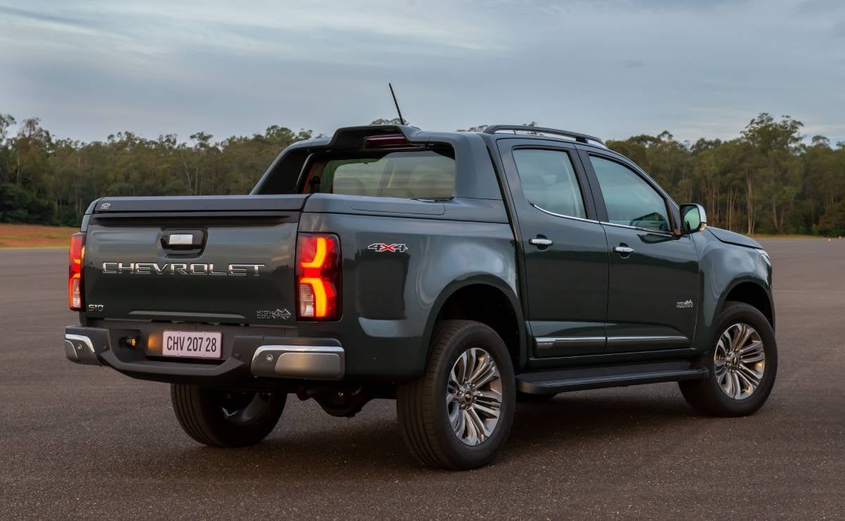 Chevrolet S10, la pick up que desafía al mercado con su motor 2.8 turbodiésel y ocho versiones 3 chevrolet s103