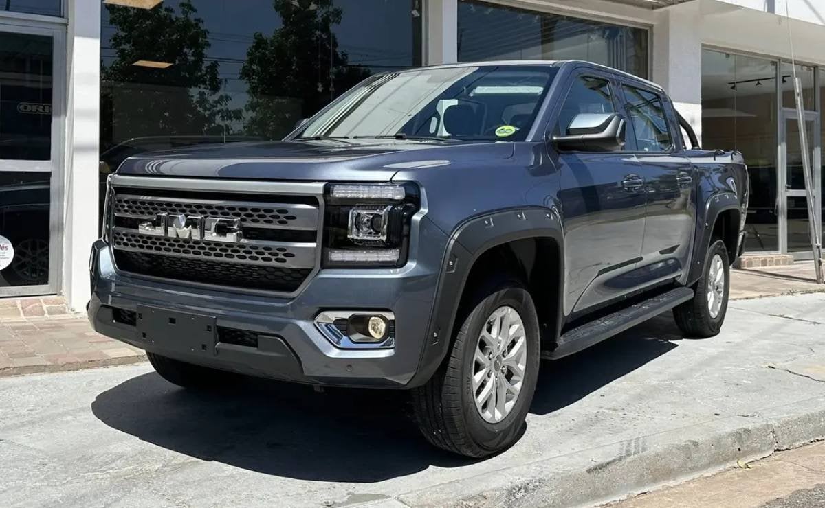 241 CV y gran relación precio-producto: la nueva pick up que va por Toyota Hilux 2 jmc grand avenue3
