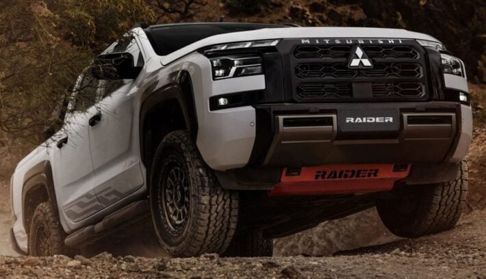 Mitsubishi L200 Triton Raide