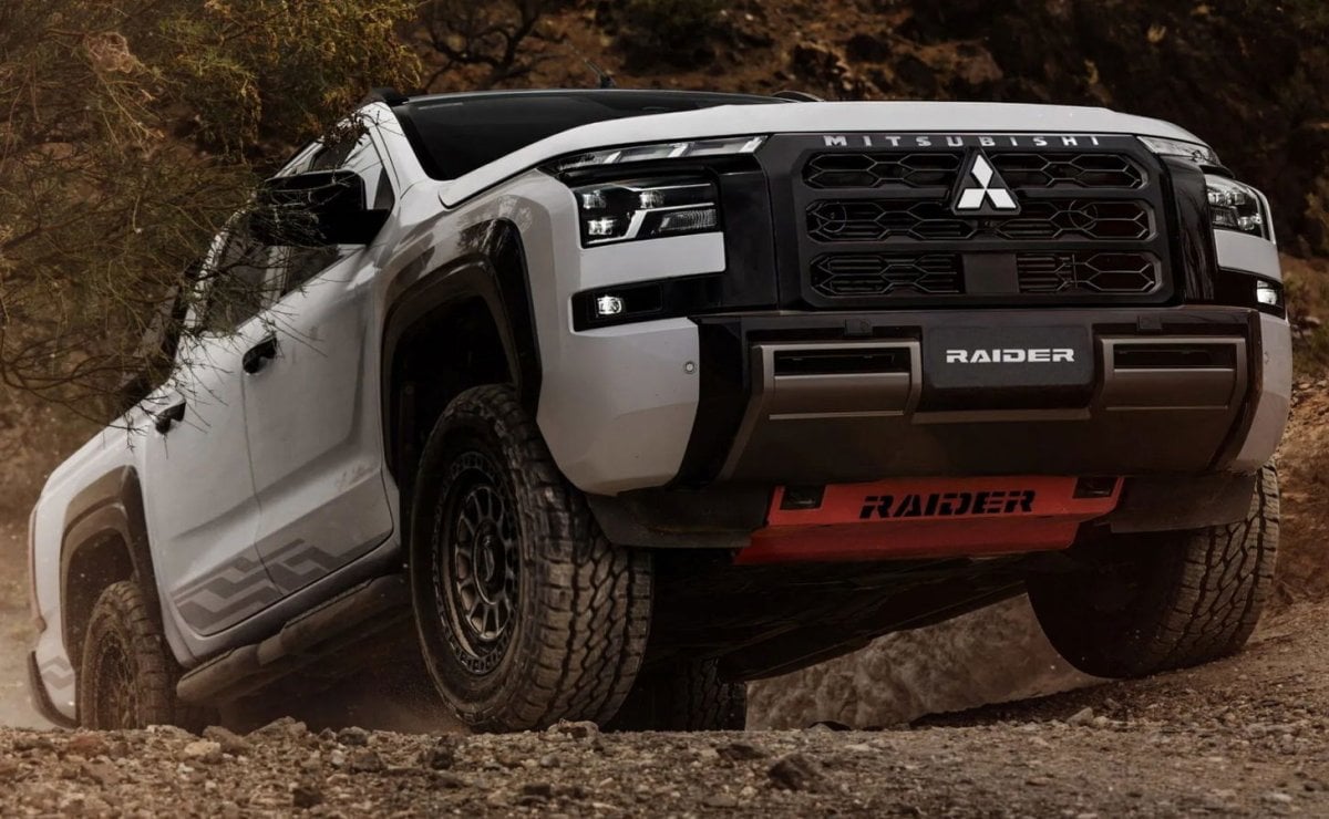 Mitsubishi suma la versión más importante de la L200: 4x4, más de 200 CV y estos cambios 1 Mitsubishi L200 Triton Raide