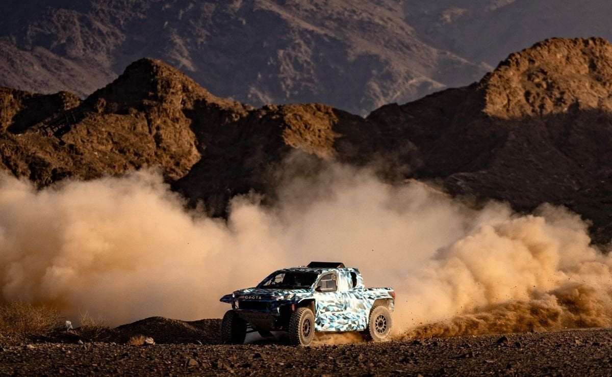 La nueva Toyota Hilux: no es diesel ni eléctrica y tiene 600 km de autonomía 2 toyota hilux a hidrogeno2