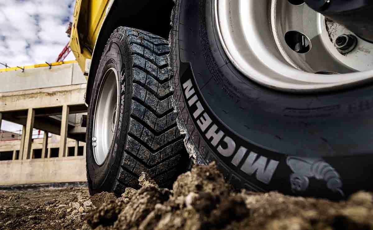 Michelin participó de Expo Logisti-K con un amplio portafolio de soluciones para el transporte y la logística 1 MICHELIN X WORKS D2