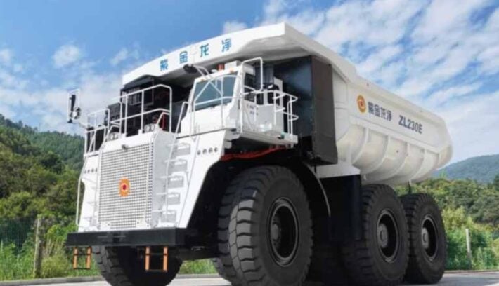 caminh o gigante el trico de 350 tonelad 1200x740 1