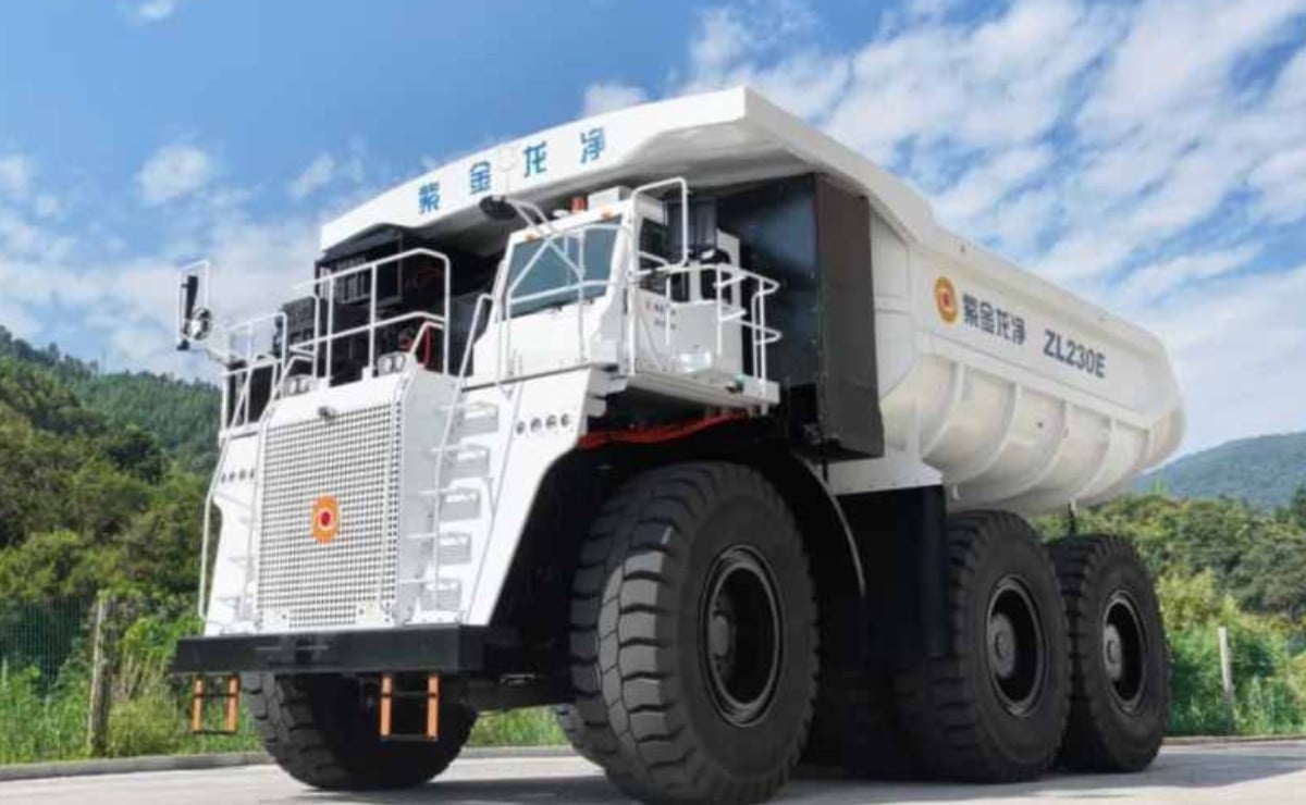 Camión gigante eléctrico de 350 toneladas es lanzado para minería en China 1 Caminhão gigante elétrico de 350 toneladas é lançado para mineração na China - B