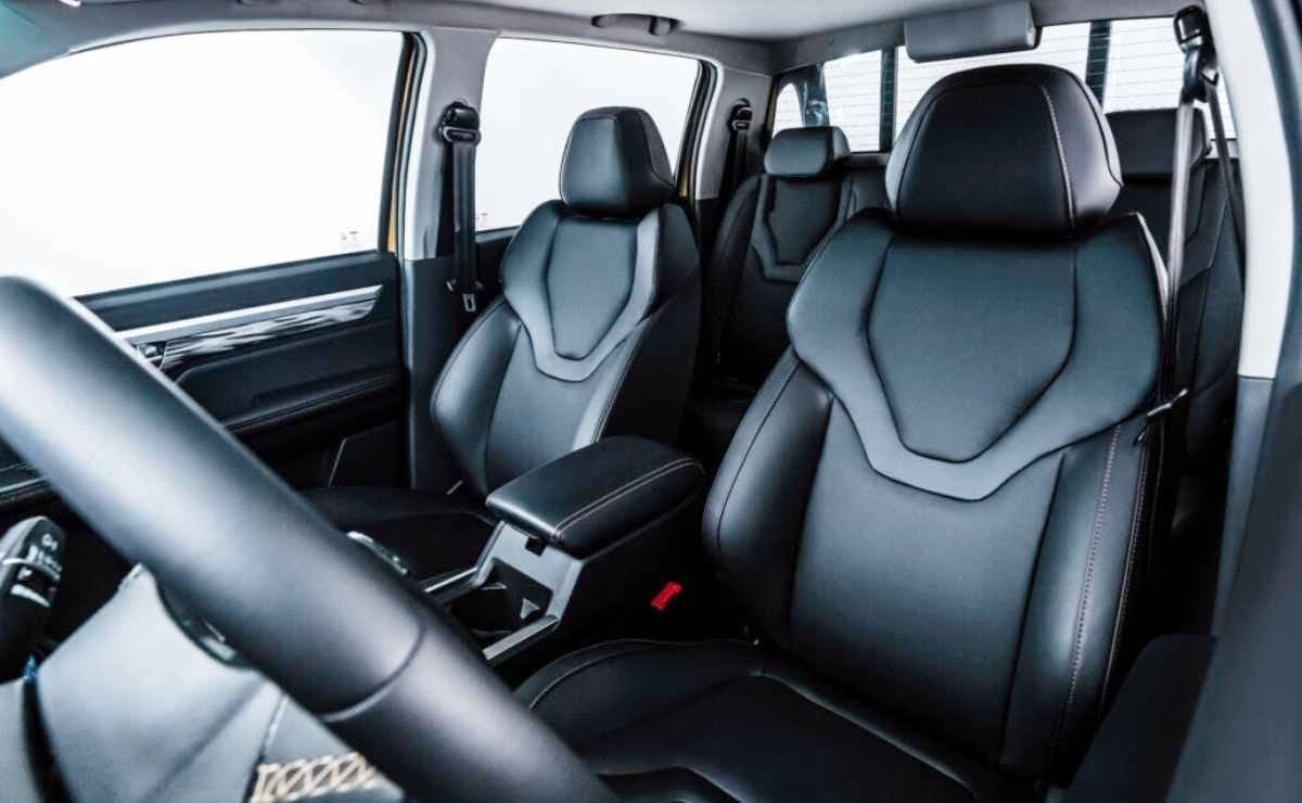 Una marca lanzó una pick up muy capaz, potente y más barata que Toyota Hilux 2 dr pk83