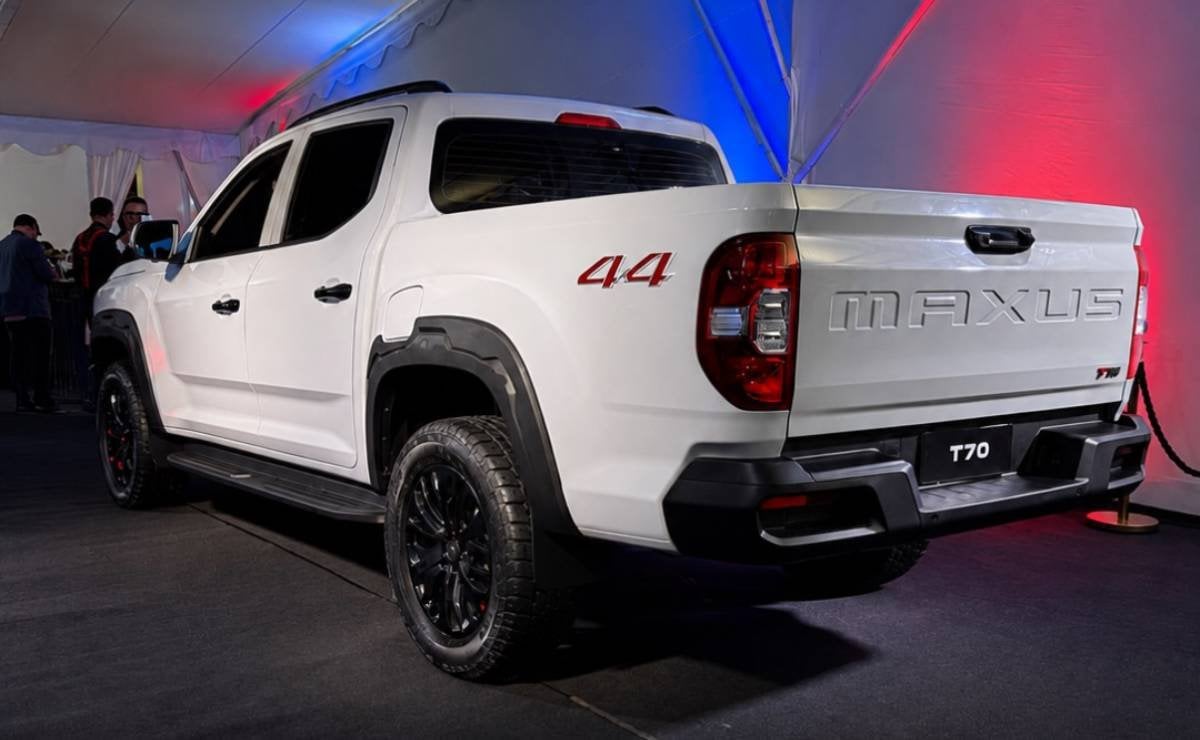 221 CV y por menos de 20000 dólares: Maxus lanzó la T70 para competir con Toyota Hilux 2 maxus t704